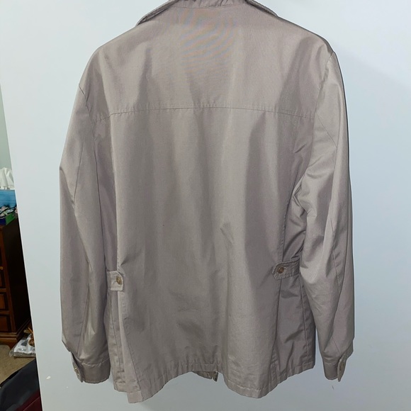 London Fog Jacket Size US Large. Brand new never worn - Picture 2 of 3